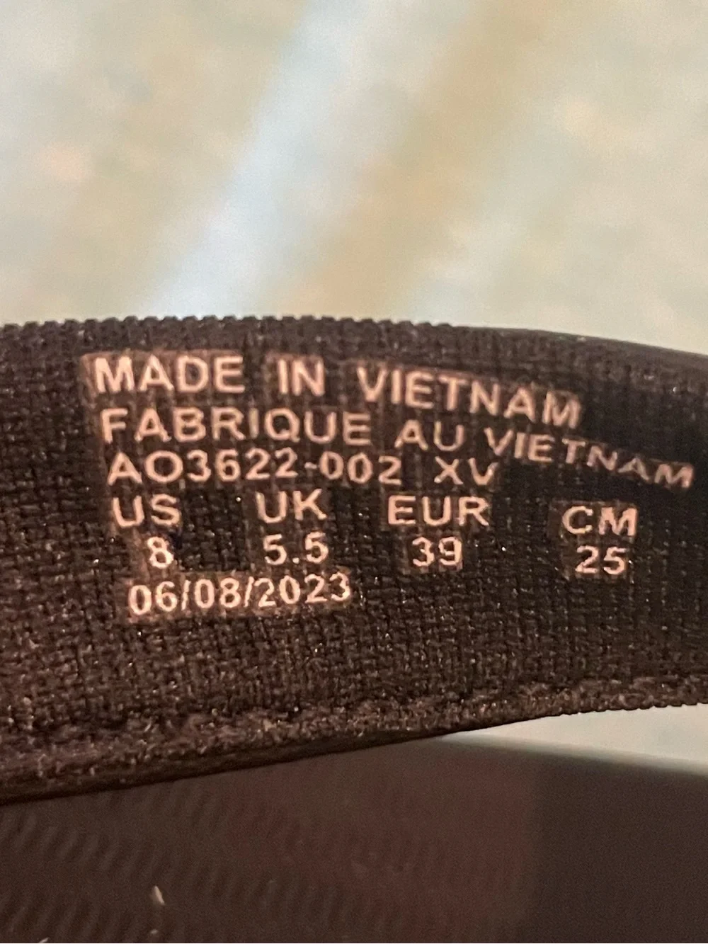 Nike Women's Black Thong Sandals Flip Flops Size US 8 / EU 39 (AO3622-002)